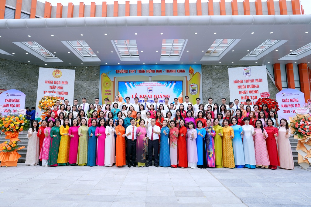 CH�O MỪNG LỄ KHAI GIẢNG NĂM HỌC MỚI 2026 - 2027 CỦA TRƯỜNG THPT TRẦN HƯNG ĐẠO - THANH XU�N